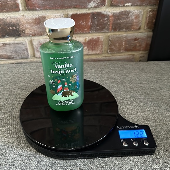 Vanilla Bean Noel Body Cream & Shower Gel - Picture 5 of 5